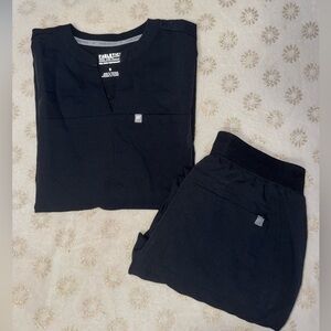 Fabletics Scrub Set